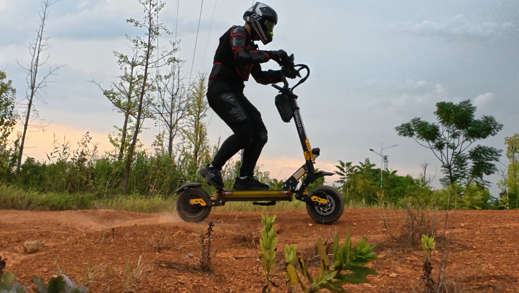 Top 7 Electric Scooters for Men in 2025: Speed, Power, and Performance