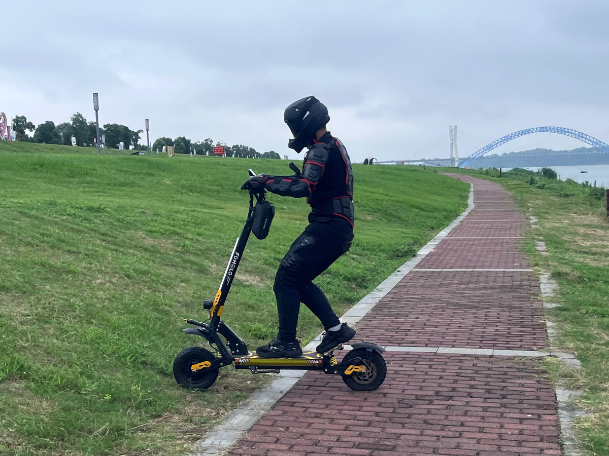 50cc Scooter Top Speed in KM: The Truth and Why You Should Upgrade